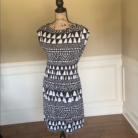 Vince Camuto Patterned Sleeveless Dress EEUC - Picture 6 of 8